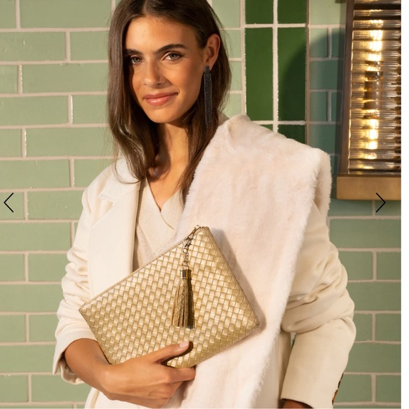 Virginia Wolf • Mimi Woven Pouch • Gold Clutch with Tassel • New With Tags - Picture 2 of 10